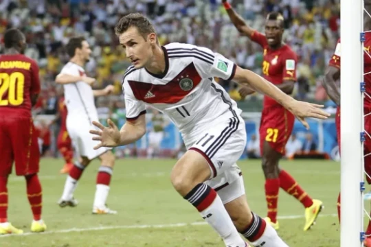 Lionel Messi phá kỷ lục World Cup của Klose: Đỉnh cao của một thiên tài