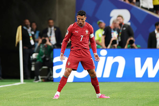 Cristiano Ronaldo lập cú đúp giúp Bồ Đào Nha thắng đậm Uzbekistan tại World Cup 2026