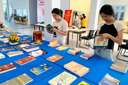 Mùa hè ý nghĩa từ những trang sách
