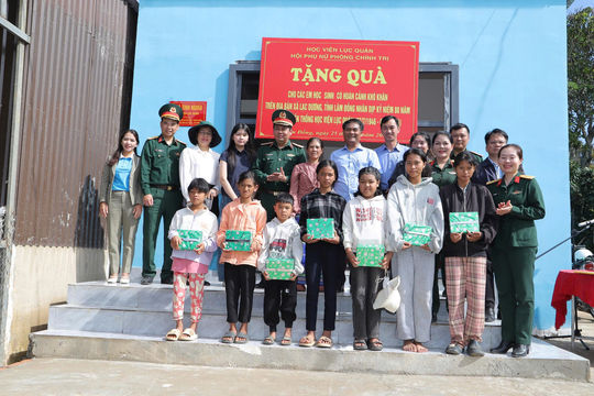 Học viện Lục quân tổ chức các hoạt động đền ơn đáp nghĩa