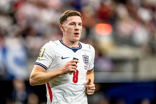 Man City phá kỷ lục 130 triệu bảng chiêu mộ Elliot Anderson: Canh bạc cho kỷ nguyên mới