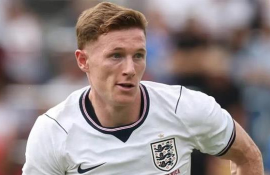 Man City chi 130 triệu bảng cho Elliot Anderson, Arsenal quyết mua Bruno Guimaraes