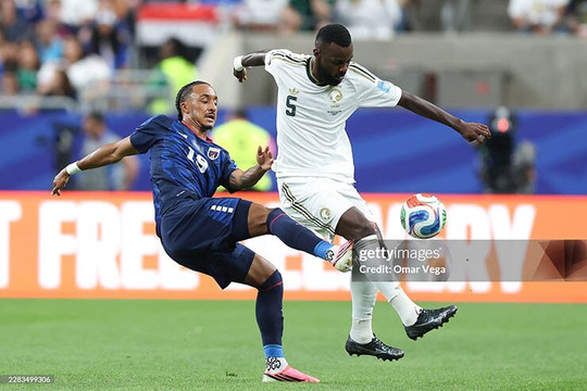 Cape Verde lập kỳ tích vào vòng 32 đội World Cup sau trận hòa Saudi Arabia 0-0