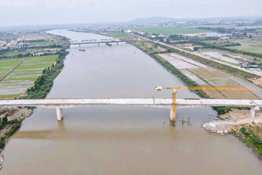 Cầu Cẩm Lý: Phá dỡ cây cầu dùng chung đường bộ và đường sắt duy nhất Việt Nam vào tháng 9