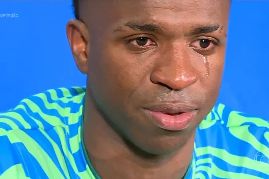 Vinicius Junior: Giọt nước mắt và sứ mệnh đưa Brazil trở lại đỉnh thế giới