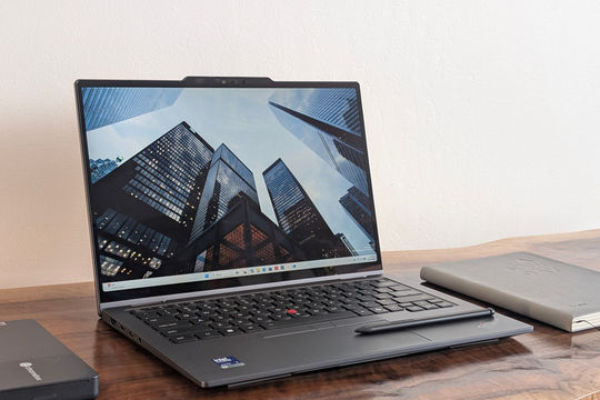 Cảnh báo cấu hình ThinkPad X1 2-in-1 Gen 11: Đừng để con số đời mới đánh lừa bạn
