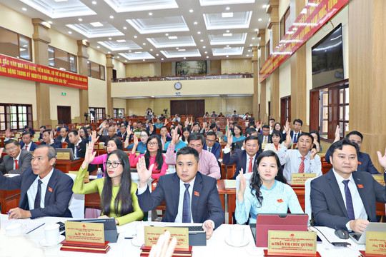 HĐND tỉnh Lâm Đồng xem xét, thông qua nhiều nghị quyết quan trọng