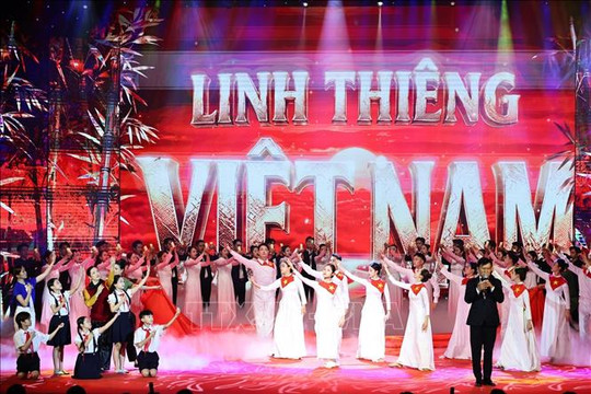 Chương trình chính luận nghệ thuật ‘ADN - Hành trình nối lại mạch nguồn’