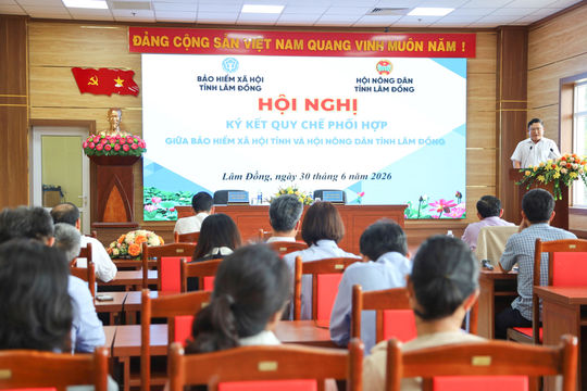 BHXH Lâm Đồng và Hội Nông dân ký kết phối hợp giai đoạn 2026 - 2030