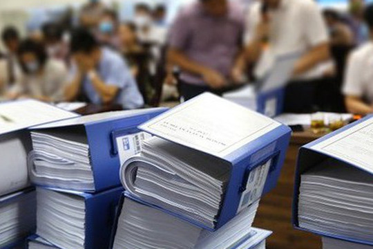 Có bắt buộc tách nhà thầu lập nhiệm vụ và thực hiện khảo sát xây dựng?