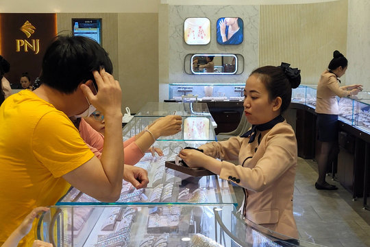 Giá vàng 9999 hôm nay chiều 1/7/2026: Chốt bảng giá vàng 9999, vàng nhẫn BTMC, BTMC, DOJI thứ Tư