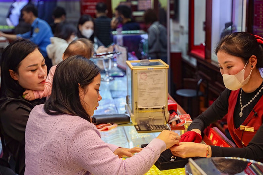 Giá vàng 9999 hôm nay trưa 1/7/2026: Bảng giá vàng SJC, BTMC BTMH, DOJI, và vàng thế giới