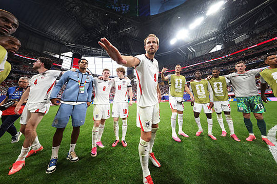 Tuyển Anh ngược dòng 2-1 trước Congo: Khi Harry Kane cứu rỗi sai lầm của Thomas Tuchel