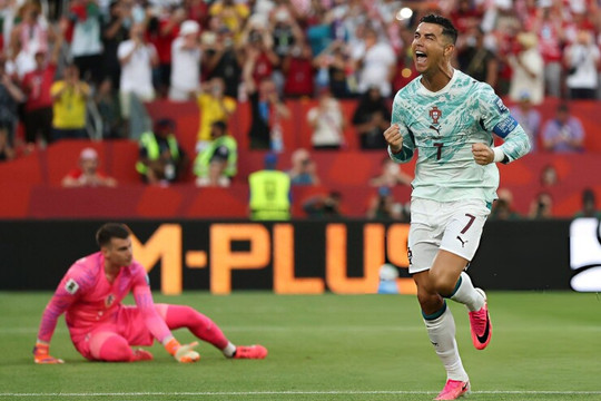Cristiano Ronaldo lập kỷ lục, Bồ Đào Nha ngược dòng nghẹt thở trước Croatia