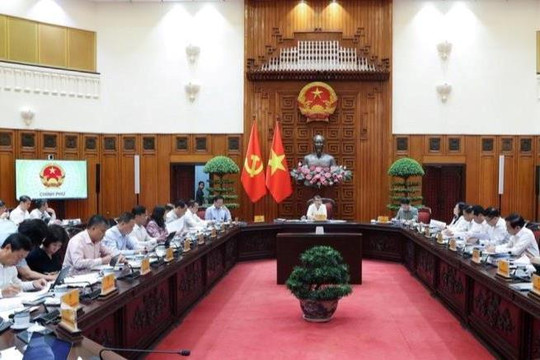 Các bộ, cơ quan khẩn trương rà soát, hoàn thiện thể chế, hạ tầng số, dữ liệu