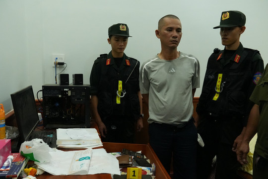 Cần Thơ triệt phá đường dây đánh bạc và cá độ bóng đá hơn 1.000 tỷ đồng