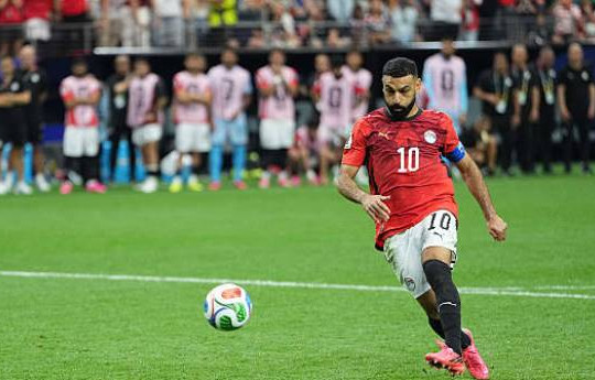 Mohamed Salah sút Panenka đưa Ai Cập vào vòng 16 đội World Cup 2026