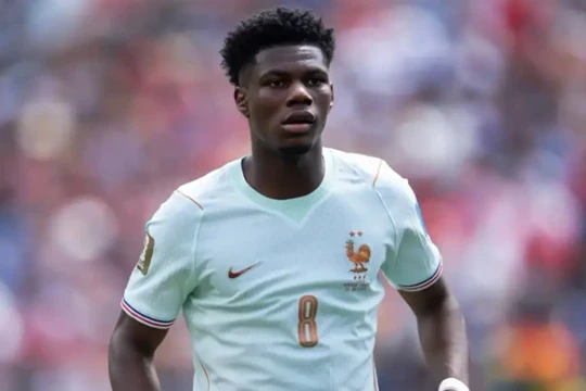 Man Utd theo đuổi Aurelien Tchouameni: Tại sao thương vụ bom tấn vẫn chưa thể kích hoạt?