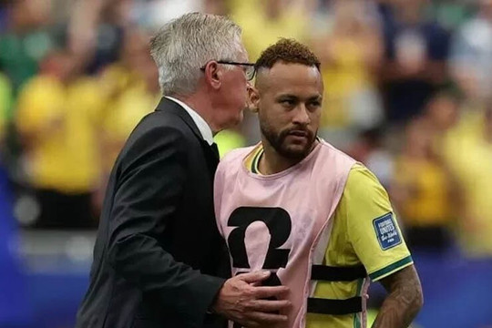 Neymar trở lại đội hình chính Brazil, Ibrahimovic tuyên bố Ronaldo kìm hãm Bồ Đào Nha