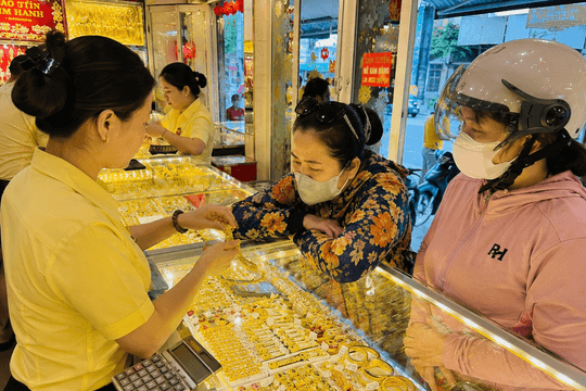 Giá vàng 9999 hôm nay trưa 7/7/2026: Bảng giá vàng SJC, BTMC BTMH, DOJI, và vàng thế giới