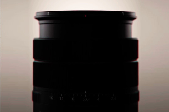 Sony RX10 V lộ diện trước ngày ra mắt: Nâng cấp ống kính zoom 26x và thiết kế hoàn toàn mới