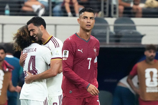 Cristiano Ronaldo chưa từ giã ĐT Bồ Đào Nha: Vô địch EURO giá trị ngang World Cup