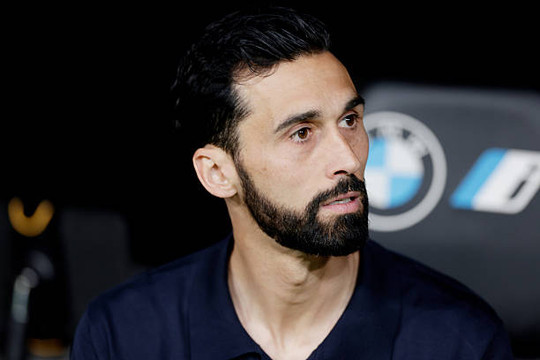 Alvaro Arbeloa chính thức dẫn dắt Fulham: Sự trở lại Ngoại hạng Anh và vòng xoay ghế nóng kỳ thú