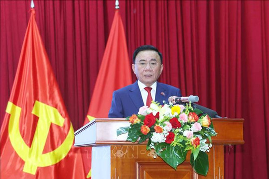 Xây dựng tổ chức cơ sở đảng và nâng cao chất lượng đội ngũ đảng viên