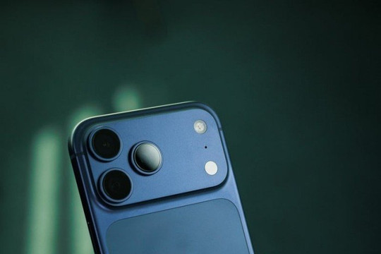 iPhone 17 Pro Max giảm giá kỷ lục: Cơ hội sở hữu flagship trước thềm iPhone 18