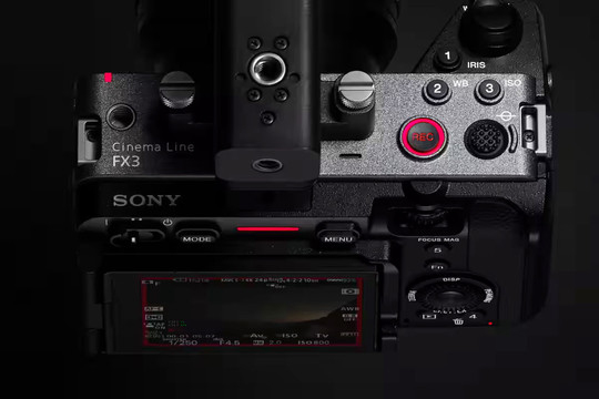 Sony FX5 lộ diện: Nâng cấp cảm biến 16.6MP và khả năng quay phim 5K chuyên nghiệp