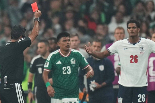Tuyển Anh nhận tin dữ: Jarrell Quansah bị FIFA treo giò 2 trận trước đại chiến Na Uy