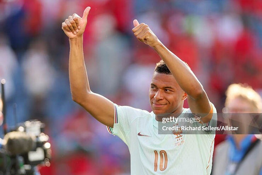 Mbappe rực sáng đưa Pháp vào bán kết World Cup 2026, san bằng kỷ lục vĩ đại của Messi