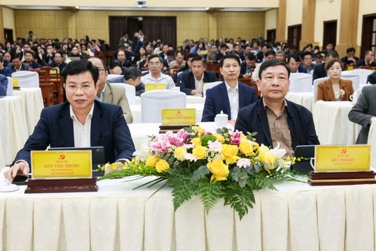 Tỉnh ủy Lâm Đồng tổ chức thông tin thời sự chuyên đề quý III/2026