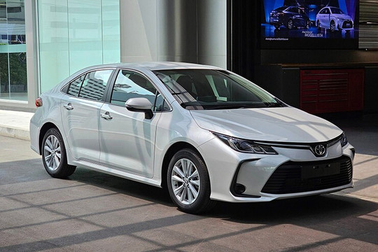 Toyota Corolla Altis 2026: Đánh giá chi tiết và giá lăn bánh mới nhất