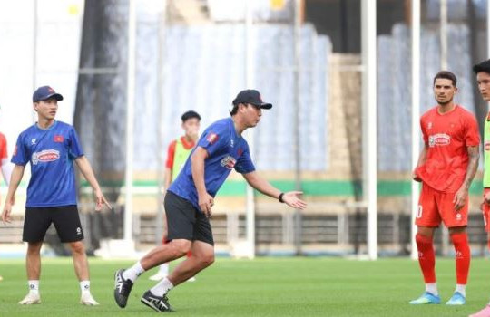 HLV Indonesia coi Việt Nam là ứng viên số 1 AFF Cup 2026; Ông Park Hang-seo phải điều trần