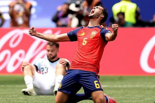 Tây Ban Nha vào bán kết World Cup 2026: Mikel Merino và sự trỗi dậy của siêu dự bị