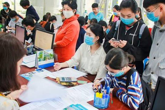 Nghỉ không lương trước khi đi học, có được giảm học phí?
