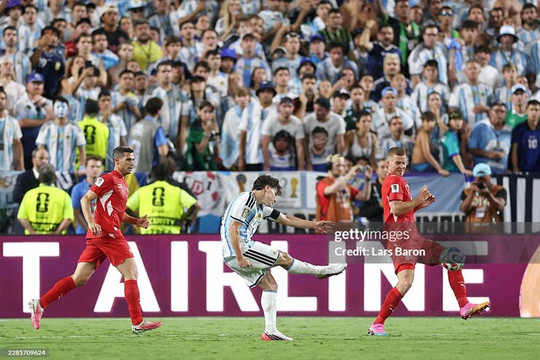 Argentina hạ Thụy Sĩ 3-1: Julian Alvarez và khoảnh khắc định đoạt tấm vé bán kết World Cup