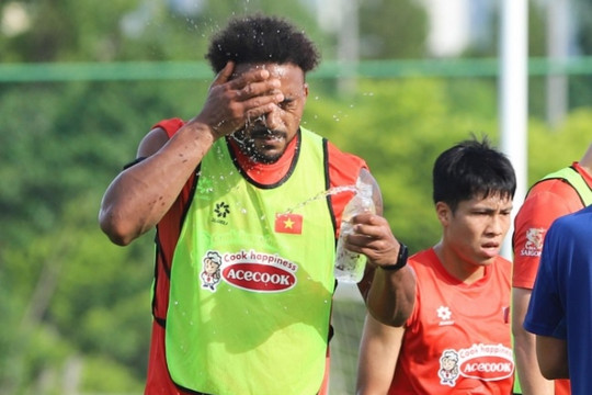 Tuyển Việt Nam vượt nắng gắt tại Incheon: Kim Sang-sik chốt bộ khung cho ASEAN Cup