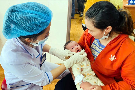 Chủ động giám sát, ngăn chặn nguy cơ bại liệt xâm nhập
