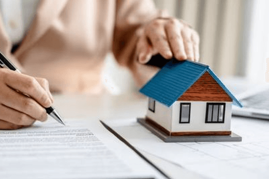 Đang thuê nhà ở xã hội có bị loại khỏi diện đăng ký mua?
