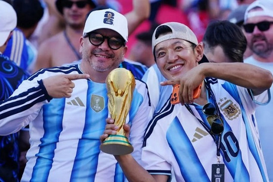Cơn sốt Argentina: Vé bán kết World Cup 2026 gặp Anh đắt gấp đôi trận Pháp - Tây Ban Nha