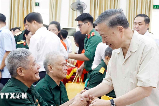 Tổng Bí thư, Chủ tịch nước: Tiếp tục rà soát, giải quyết đầy đủ chính sách đối với người có công và thân nhân