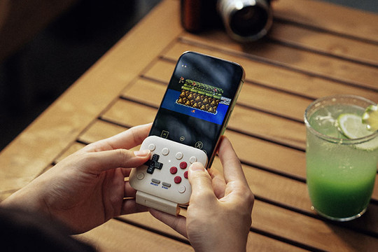 8BitDo FlipPad: Tay cầm chơi game nắp gập USB-C cho smartphone chính thức ra mắt