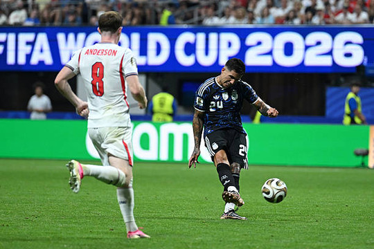 Bán kết World Cup 2026: Siêu phẩm của Enzo Fernandez giúp Argentina cầm chân tuyển Anh