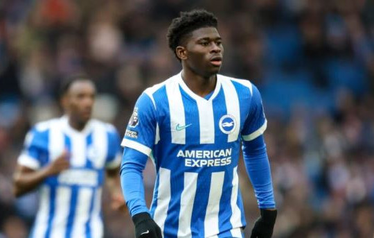 Carlos Baleba và canh bạc phần thưởng lớn cho tuyến giữa Man Utd
