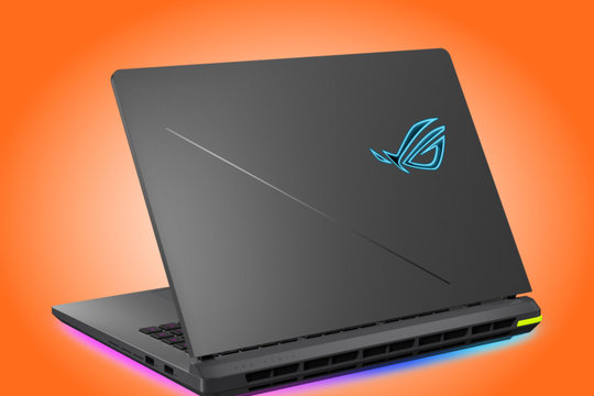 Asus ROG Strix G16 2026 chính thức ra mắt: Chip Core Ultra 9 và màn hình 300Hz đột phá