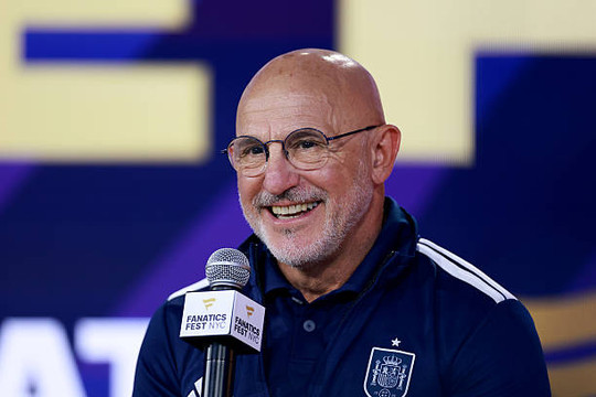 HLV Luis de la Fuente yêu cầu trọng tài siết chặt kỷ luật trận chung kết World Cup 2026