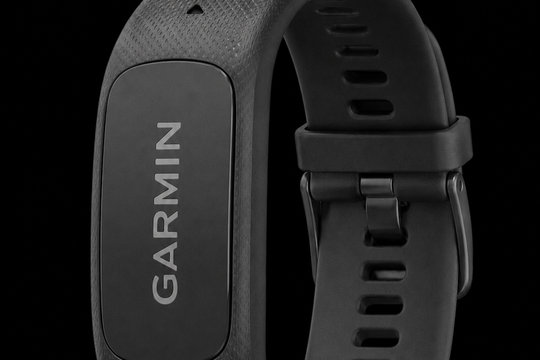Garmin CIRQA lộ diện: Thiết bị đeo không màn hình đầy hứa hẹn của Garmin