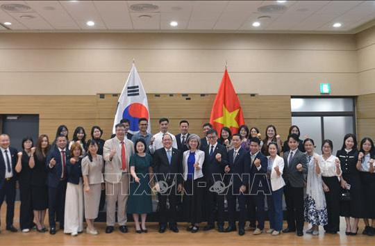Tăng cường gắn kết cộng đồng, phát huy nguồn lực người Việt tại Hàn Quốc